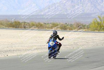 media/Apr-17-2022-CVMA (Sun) [[f474cfa795]]/Race 14 500 Supersport-350 Supersport (Holeshot)/